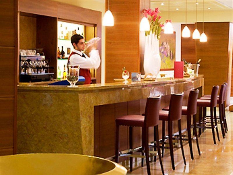 Four Points By Sheraton Siena Restaurant photo